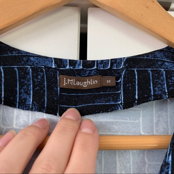 J. McLaughlin Sz M Printed Catalina Cloth Dress V Neck 3/4 Sleeve Black Blue - Picture 6 of 7